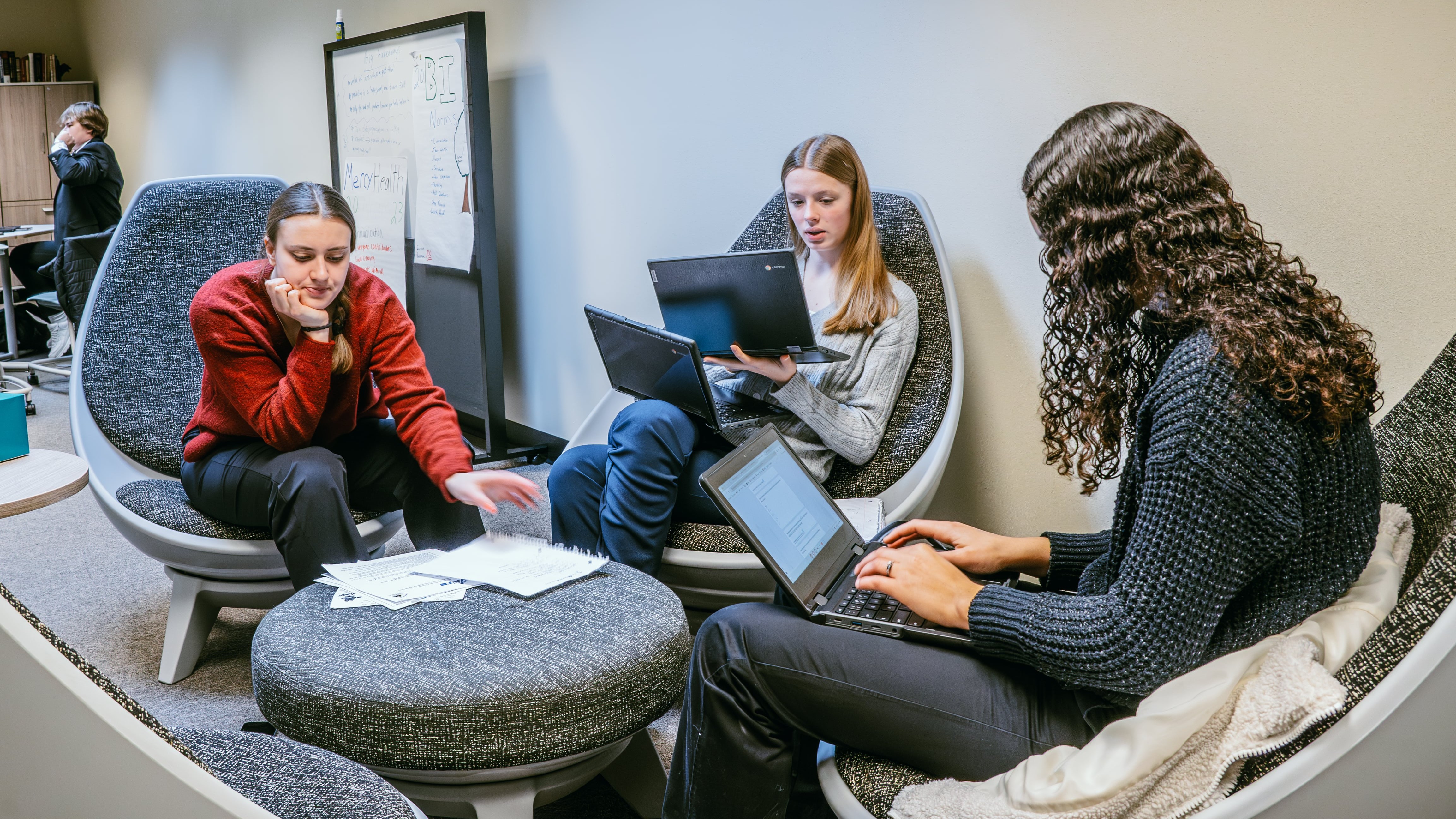 students study at Janesville Business Hub